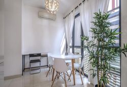 The Centren (D14), Apartment #533893371